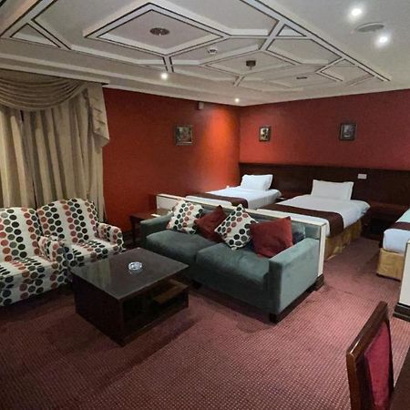Al Mansour Grand Hotel Ḩafar al Bāţin Exteriör bild