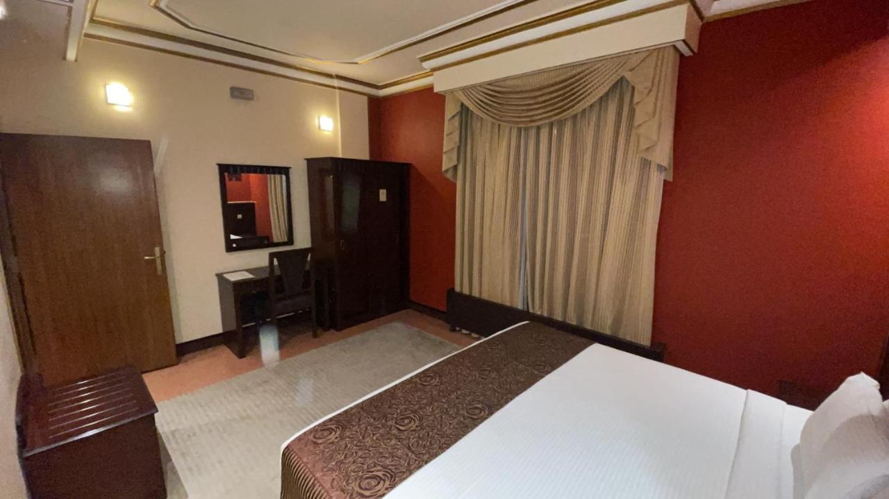 Al Mansour Grand Hotel Ḩafar al Bāţin Exteriör bild