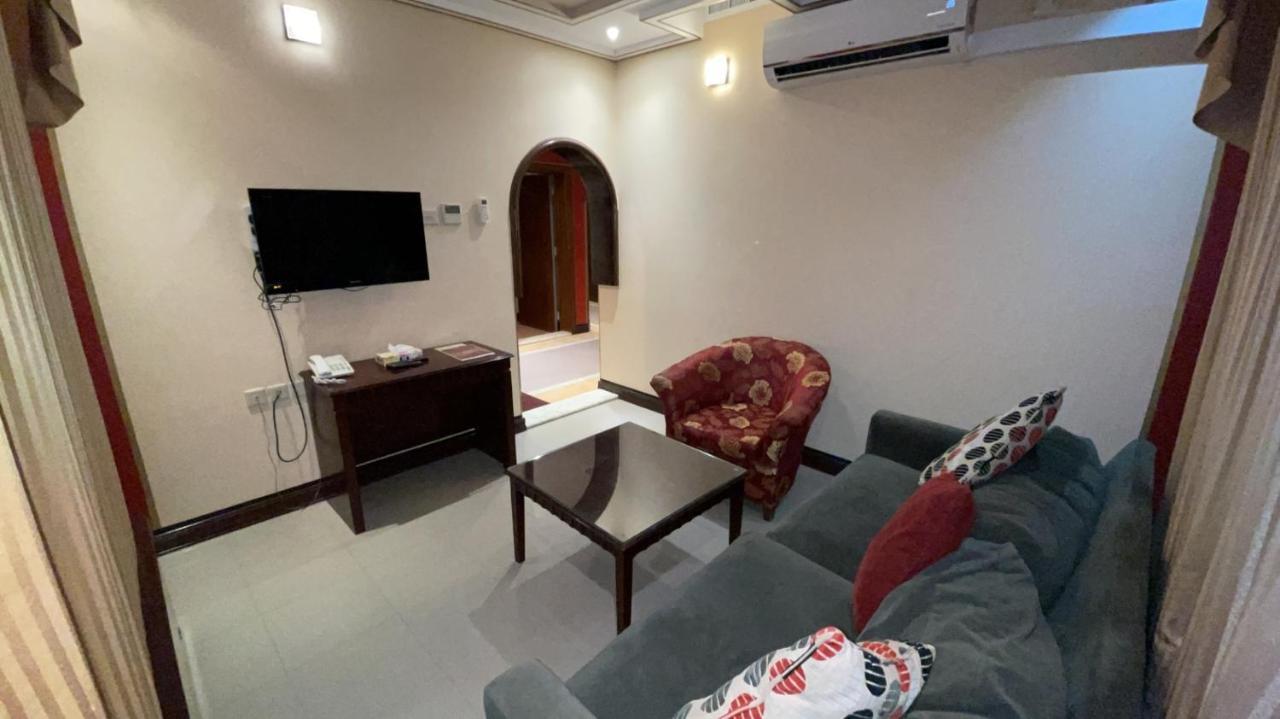 Al Mansour Grand Hotel Ḩafar al Bāţin Exteriör bild