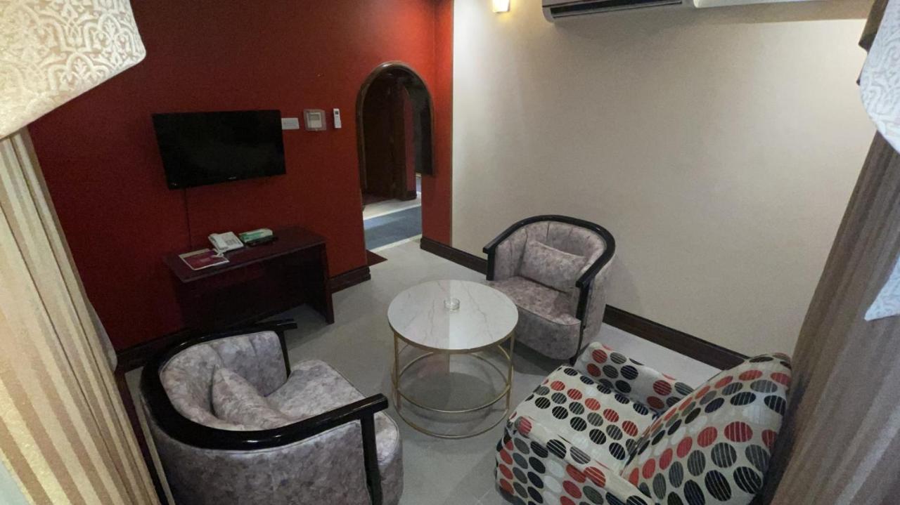 Al Mansour Grand Hotel Ḩafar al Bāţin Exteriör bild
